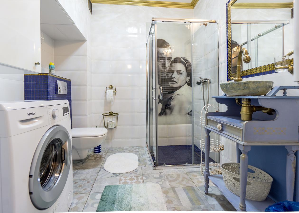 Casablanca Apartment Krasków Eksteriør bilde